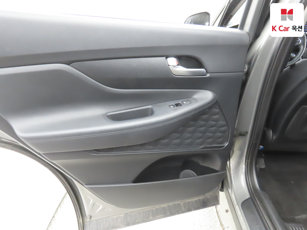 Hyundai SANTAFE - 22
