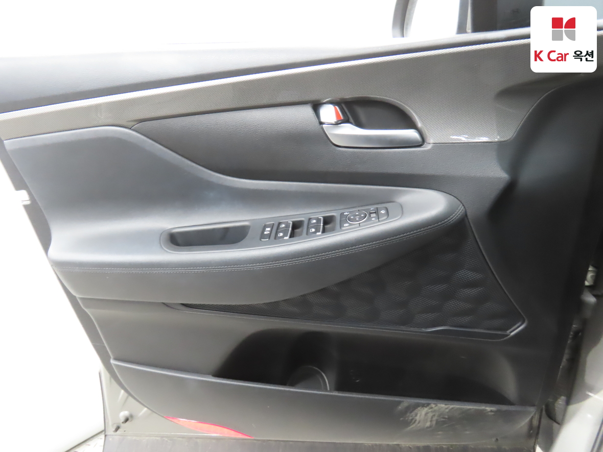 Hyundai SANTAFE - 8