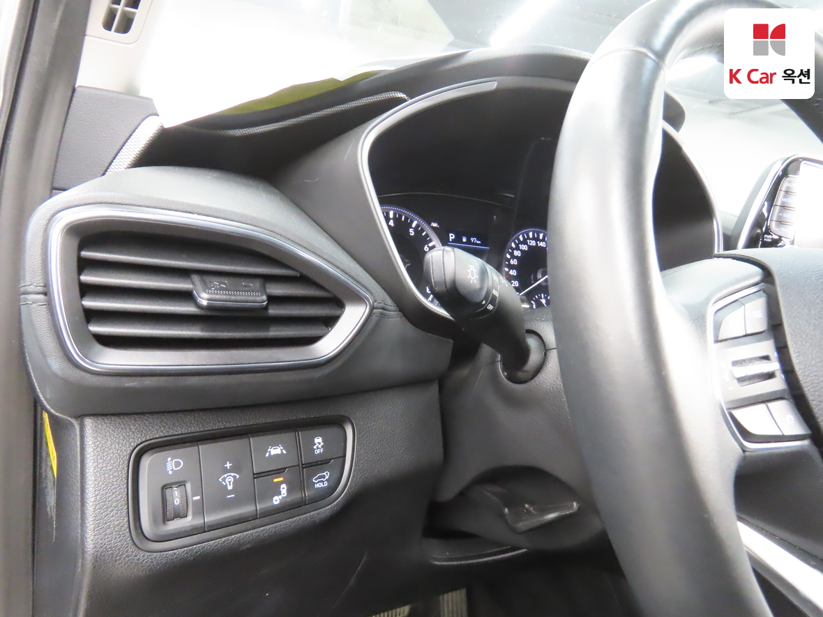 Hyundai SANTAFE - 9