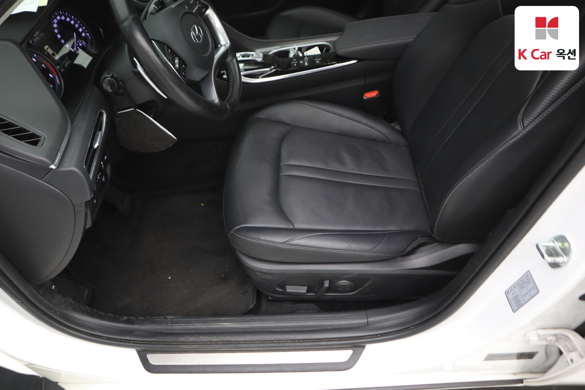Hyundai Sonata - 20