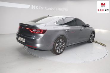2020 - renault sm6