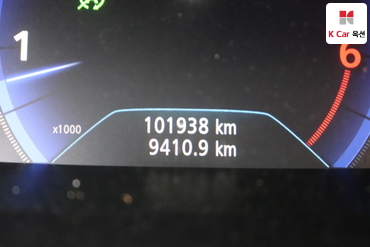 2020 - renault sm6