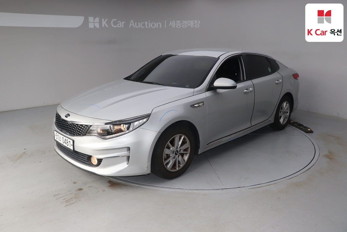 Kia K5 - 1