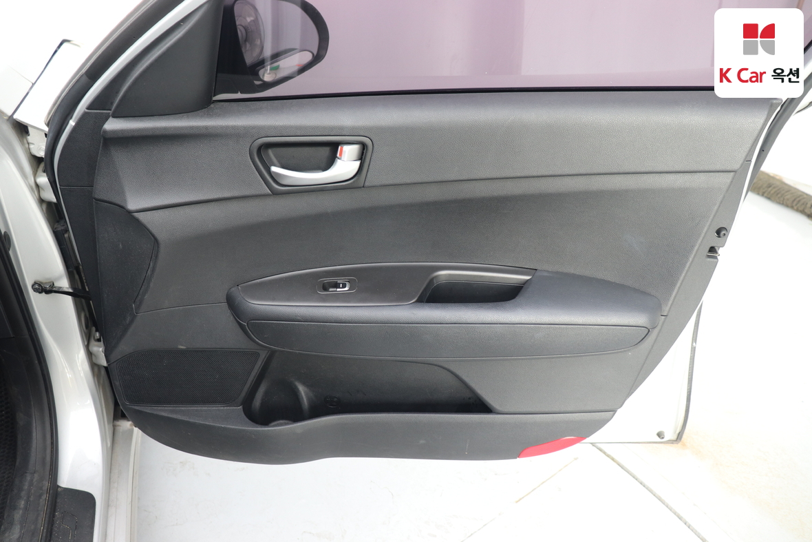 Kia K5 - 27