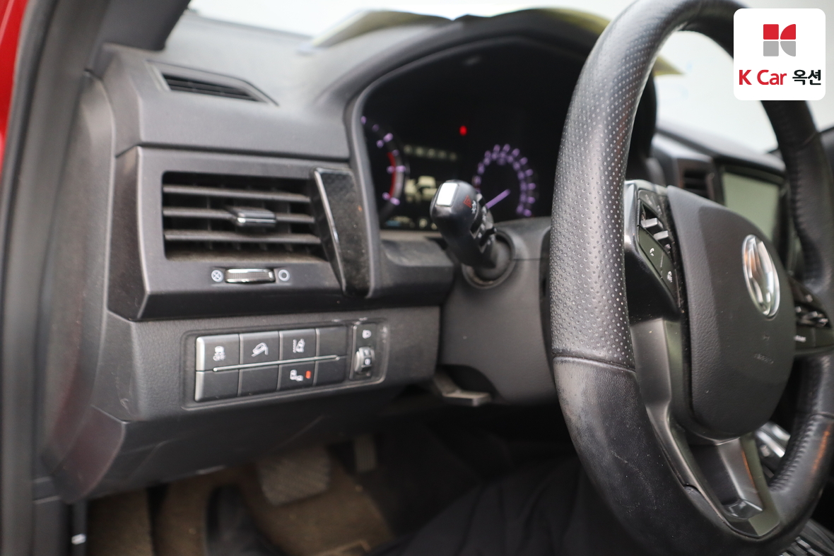 KG Mobility Rexton Sports Khan - 9