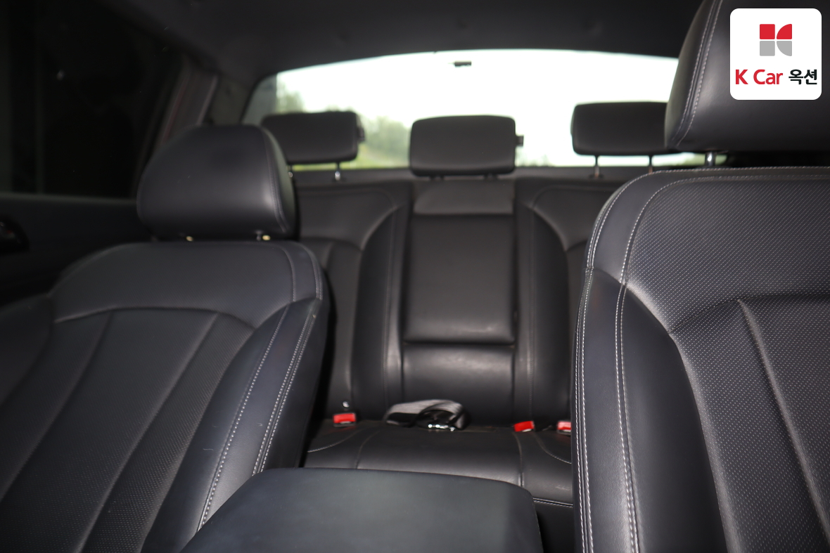 KG Mobility Rexton Sports Khan - 18