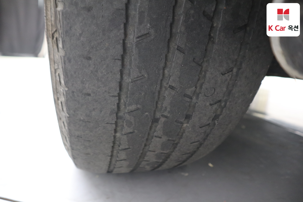 KG Mobility Rexton Sports Khan - 30