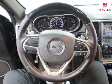 2016 - jeep grand cherokee