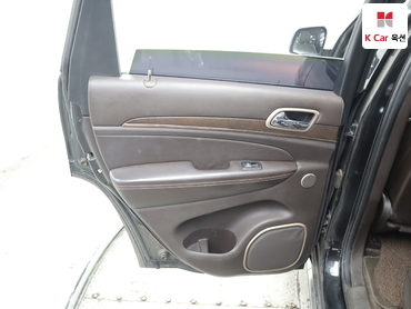 2016 - jeep grand cherokee