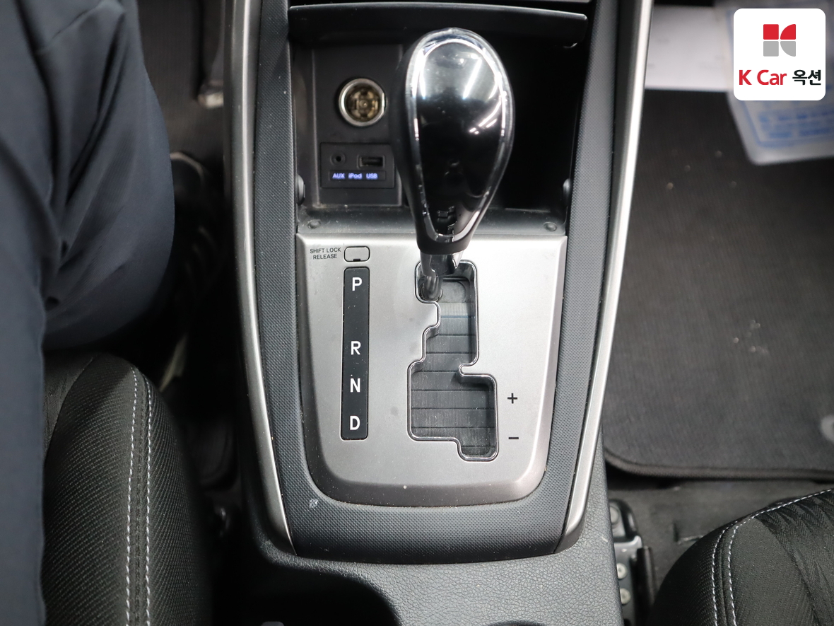 Hyundai Elantra - 17