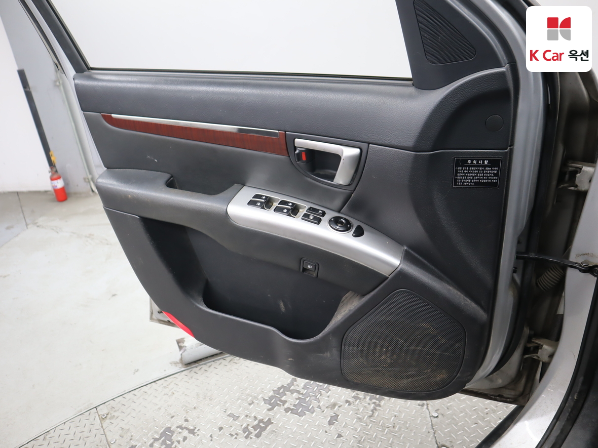 Hyundai SANTAFE - 8