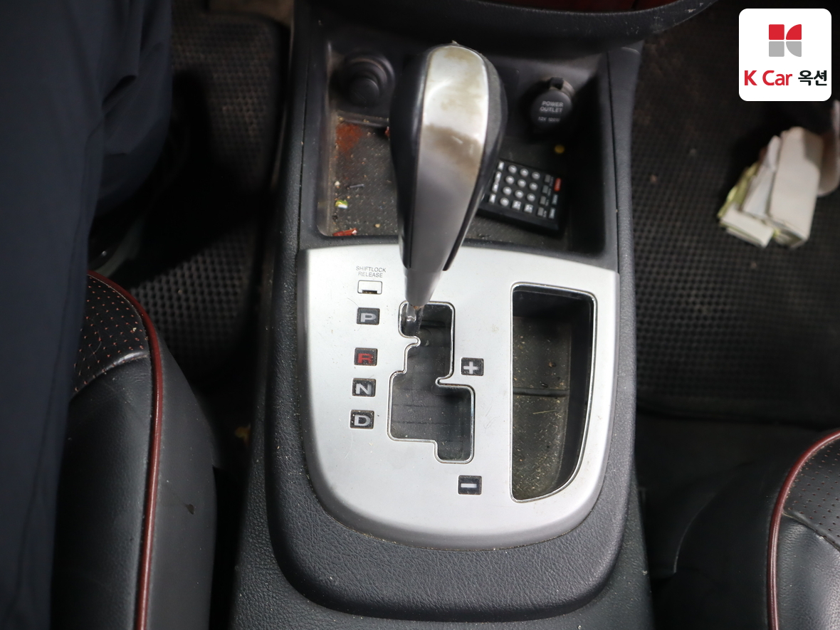 Hyundai SANTAFE - 16