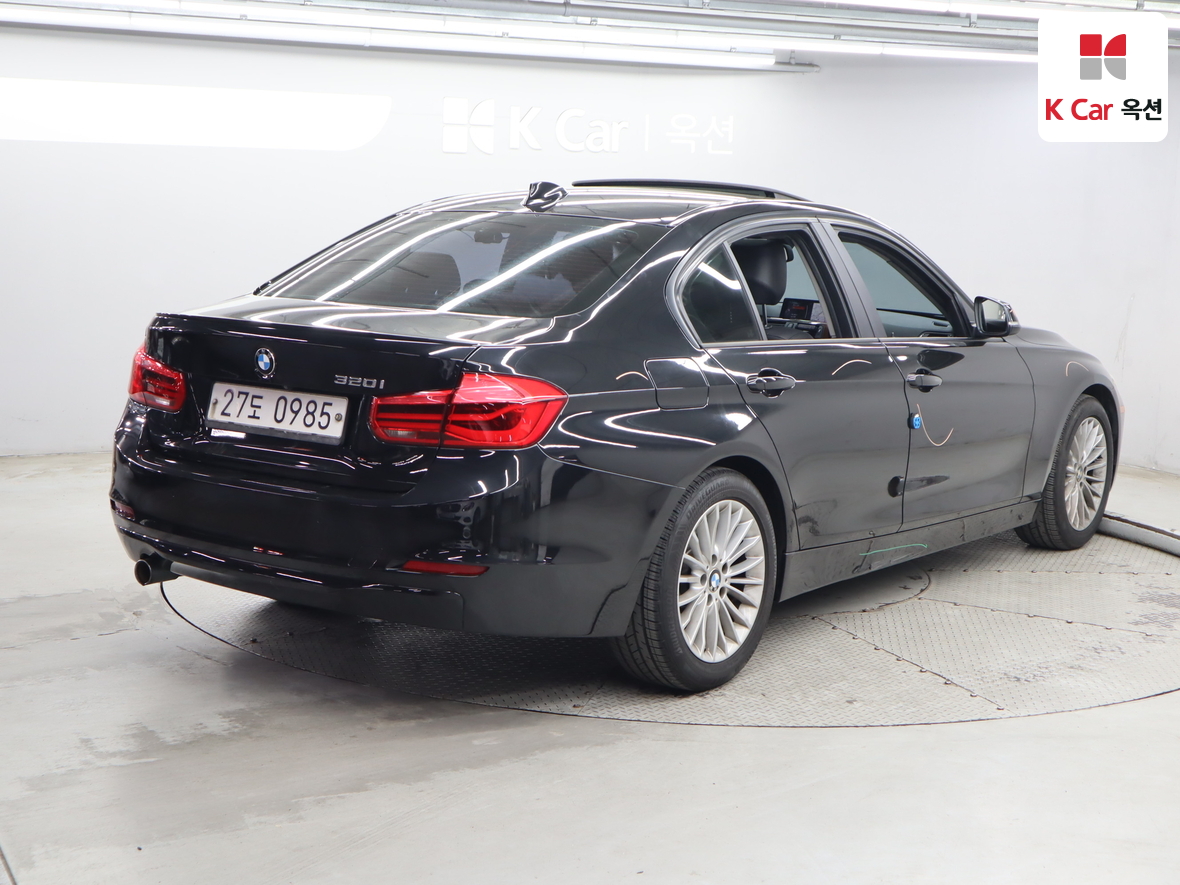 BMW 3 시리즈 - 2