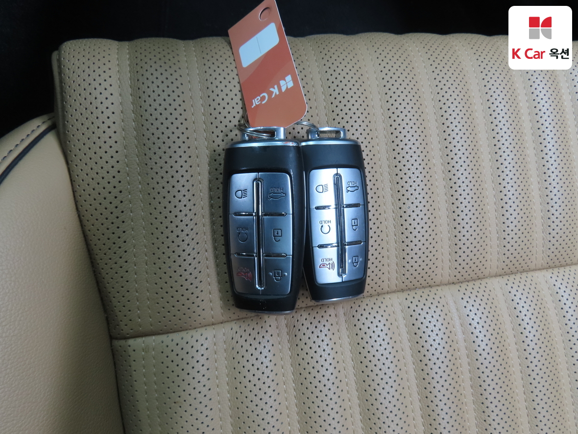 Hyundai Genesis - 17