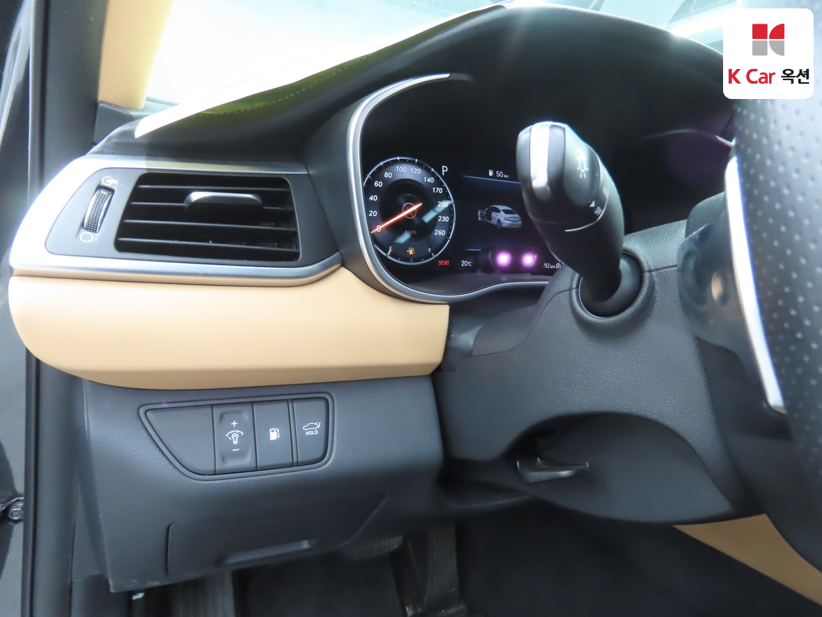 Hyundai Genesis - 9