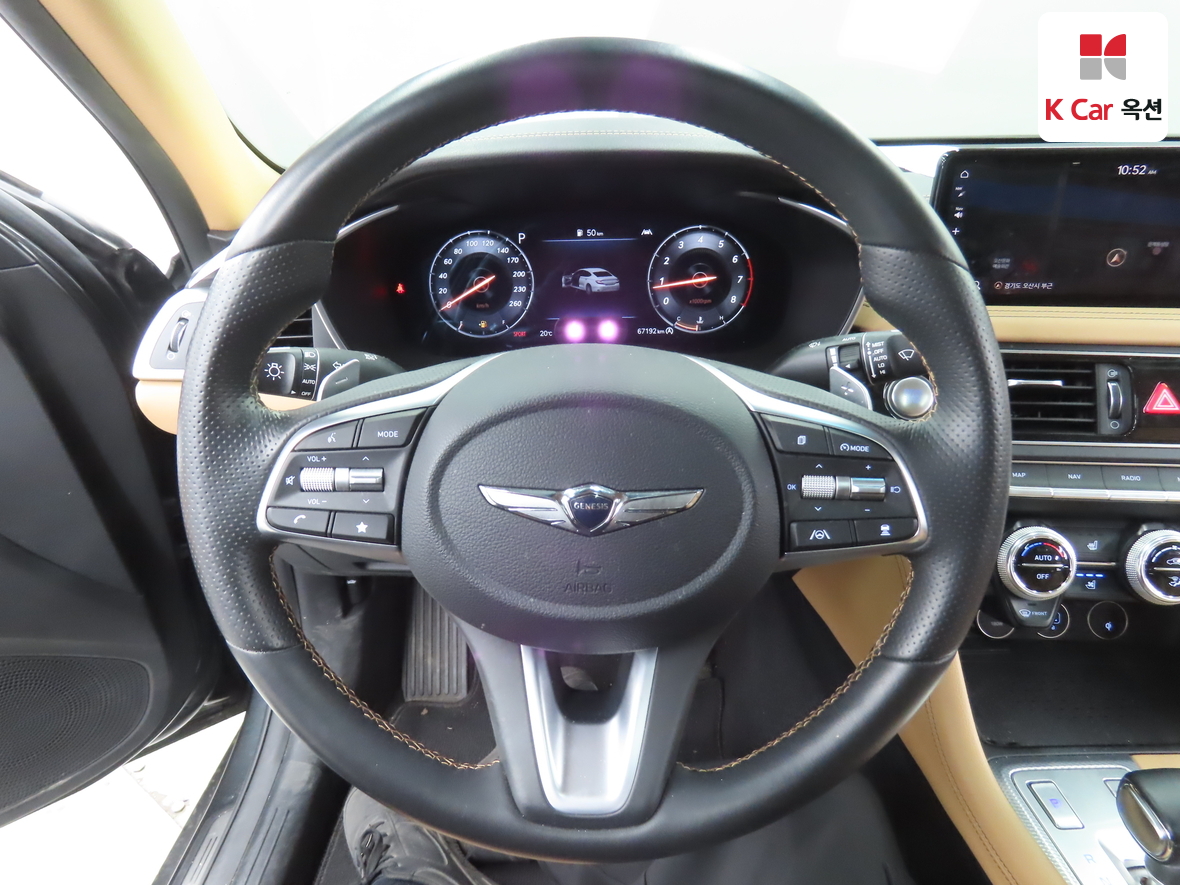 Hyundai Genesis - 10
