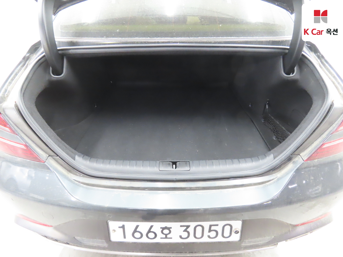 Hyundai Genesis - 27