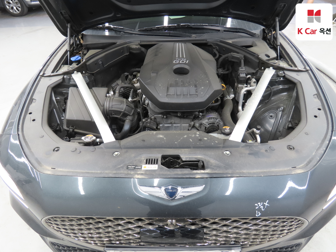 Hyundai Genesis - 35