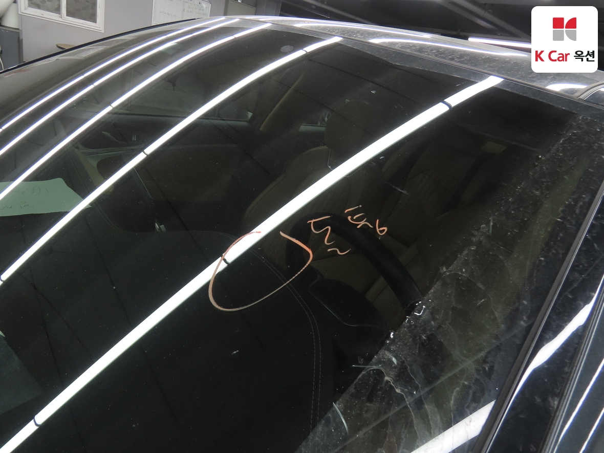 Hyundai Genesis - 36