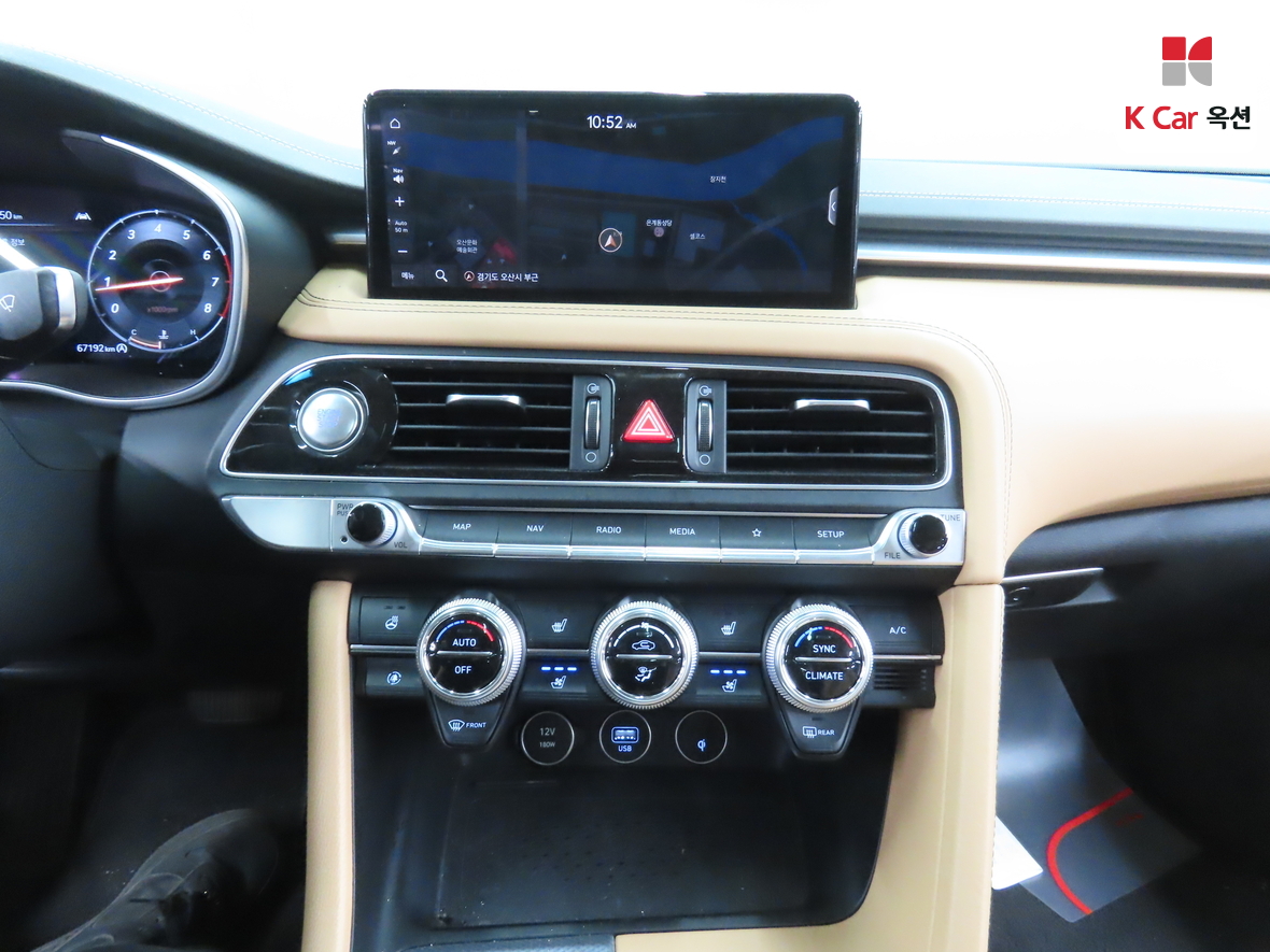 Hyundai Genesis - 6