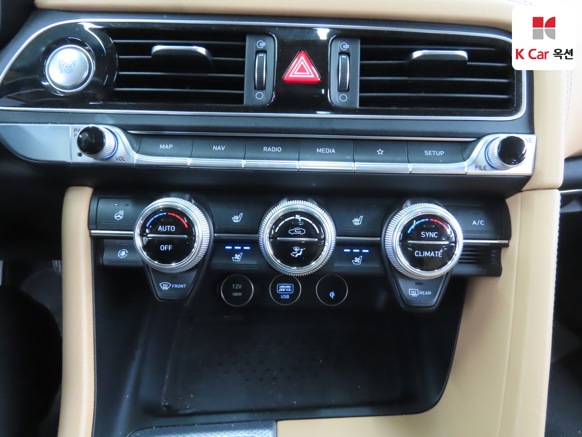 Hyundai Genesis - 15