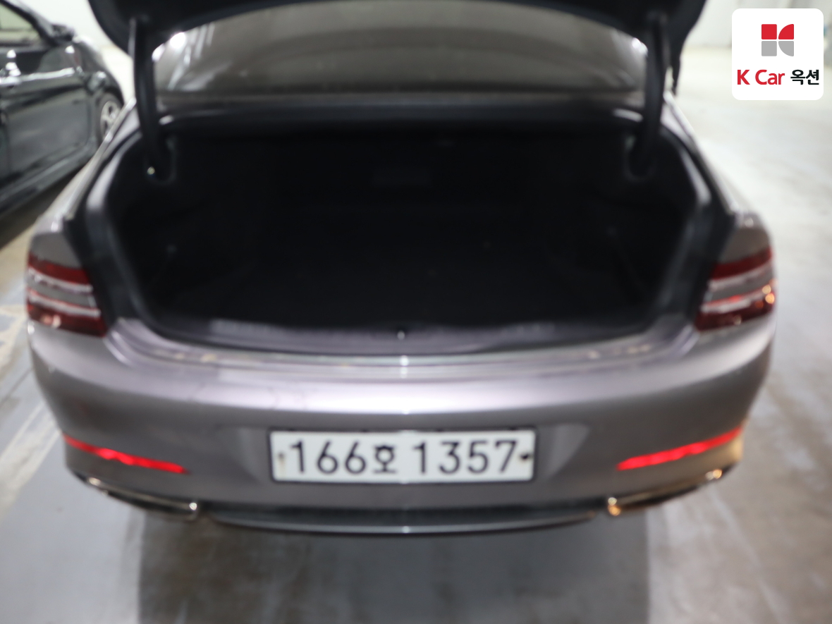 Genesis G80 - 26