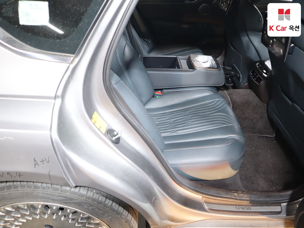 Genesis G80 - 29
