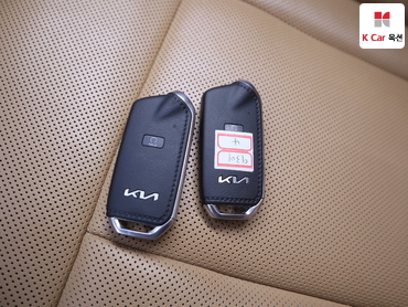 2022 - kia k9