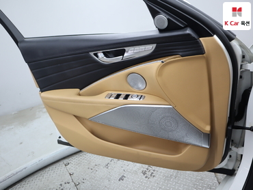 2022 - kia k9