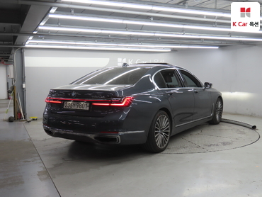 2020 - bmw m7