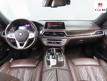 2020 - bmw m7