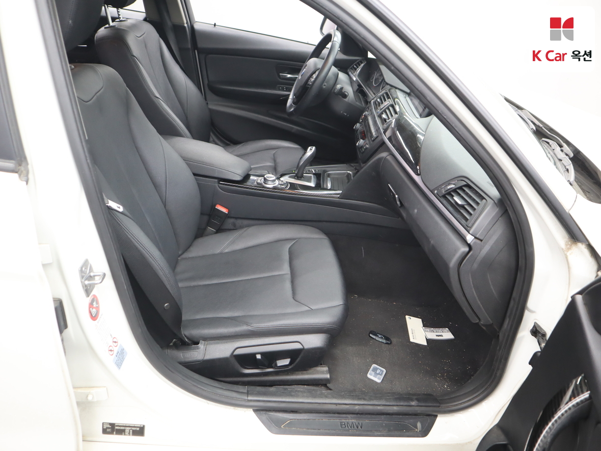 BMW 3 시리즈 - 32