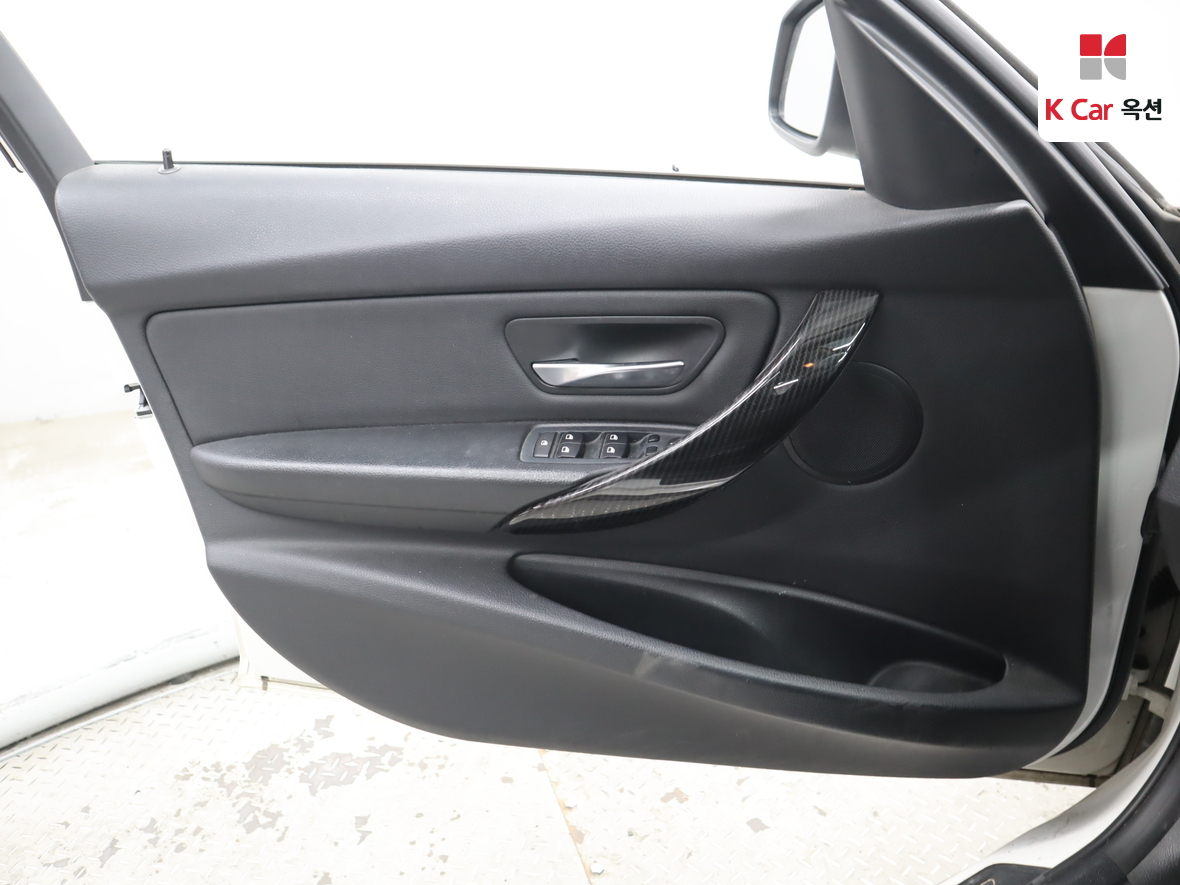 BMW 3 시리즈 - 8