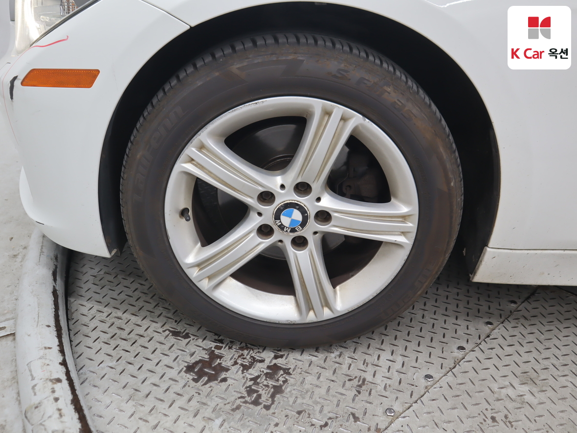 BMW 3 시리즈 - 48