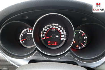 2010 - kia roche