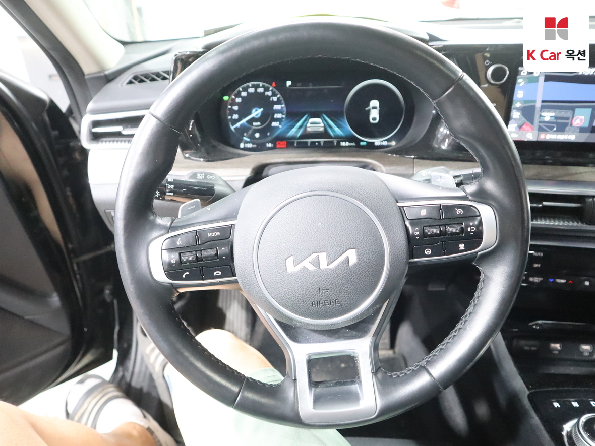 Kia K5 - 10