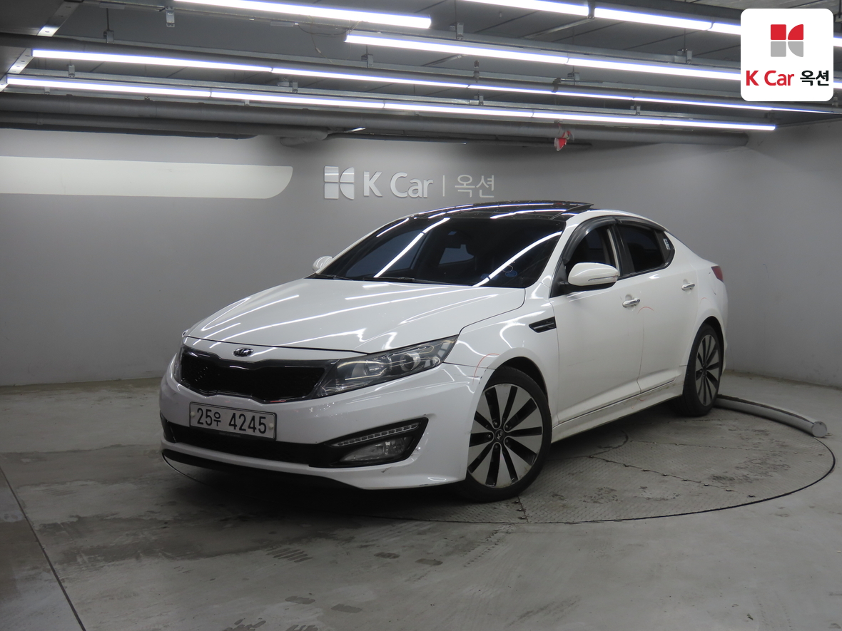 Kia K5 - 1
