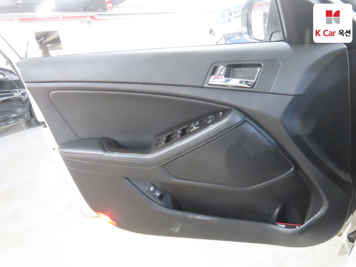 Kia K5 - 8