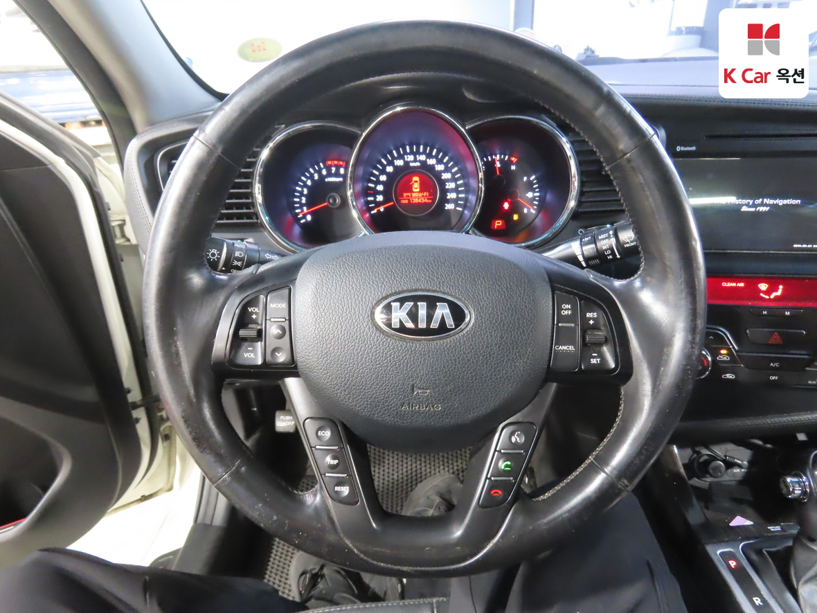 Kia K5 - 10