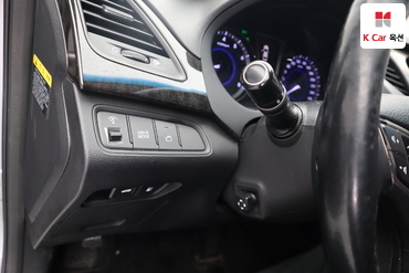 2013 - hyundai grandeur
