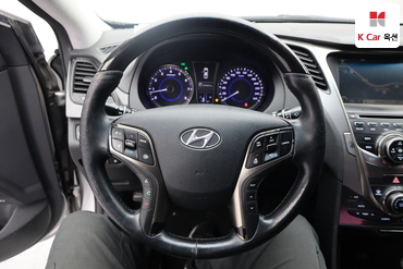 2013 - hyundai grandeur