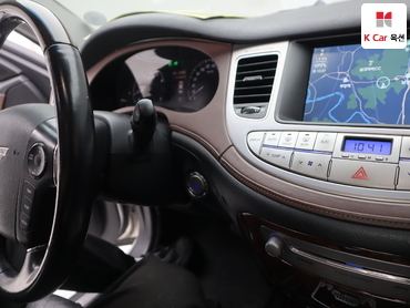 2010 - hyundai bh330