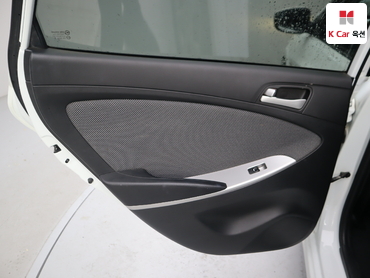 2014 - hyundai accent