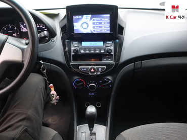 2014 - hyundai accent