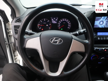 2014 - hyundai accent