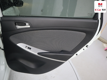 2014 - hyundai accent