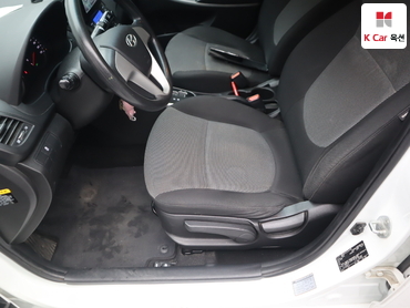 2014 - hyundai accent
