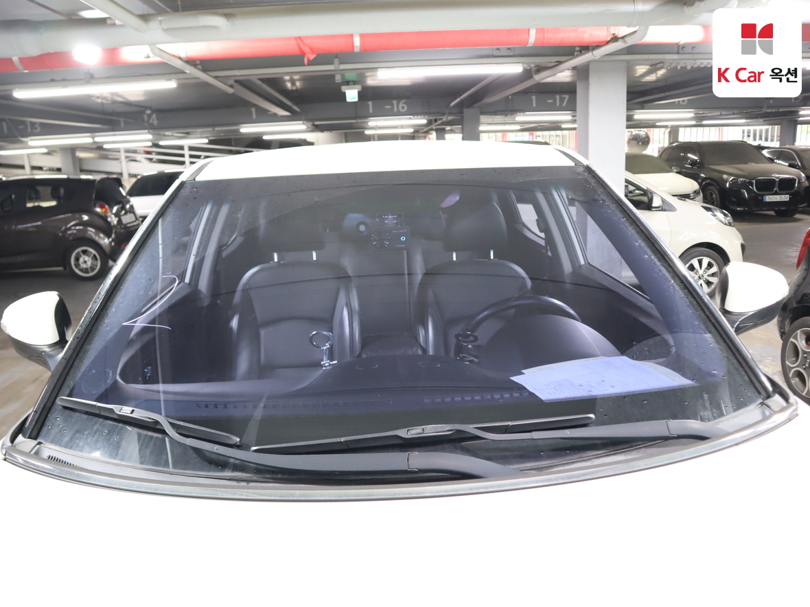 KG Mobility Tivoli - 34