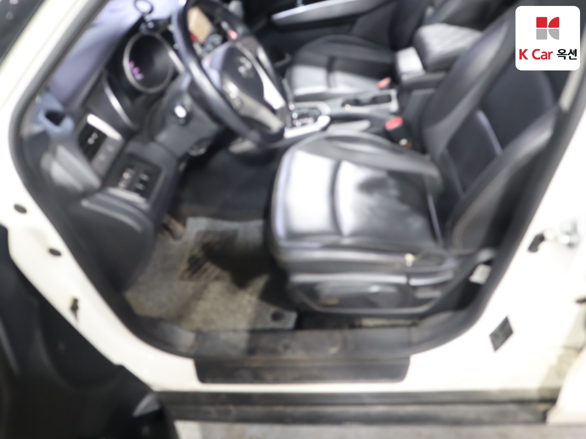 KG Mobility Tivoli - 18
