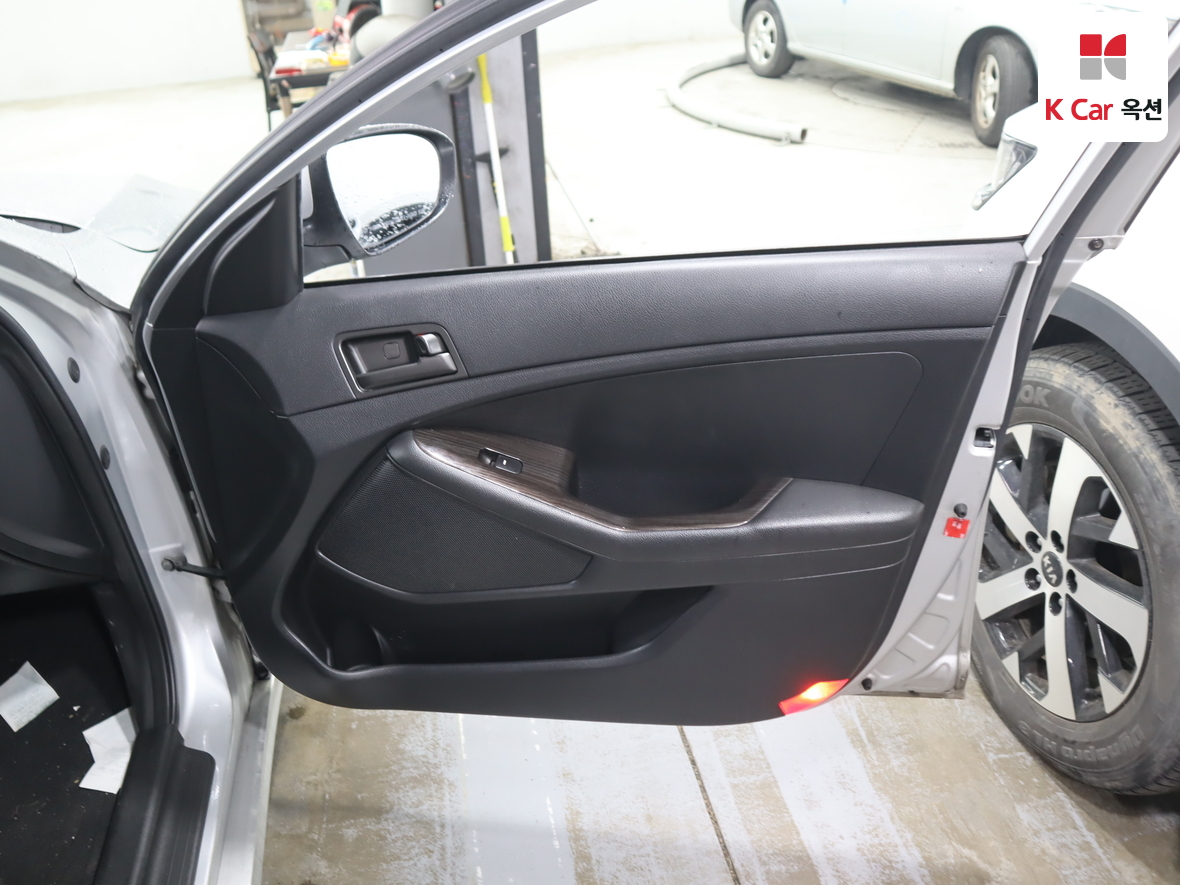 Kia K5 - 27